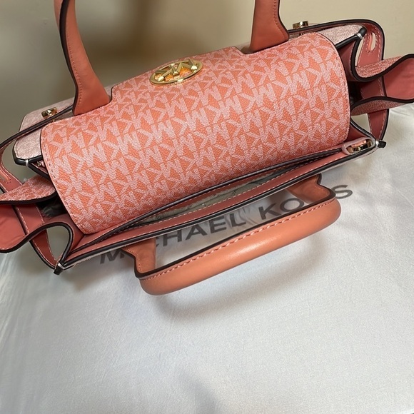 2pc 💕 Michael Kors set matching bag satchel wallet - Picture 7 of 12